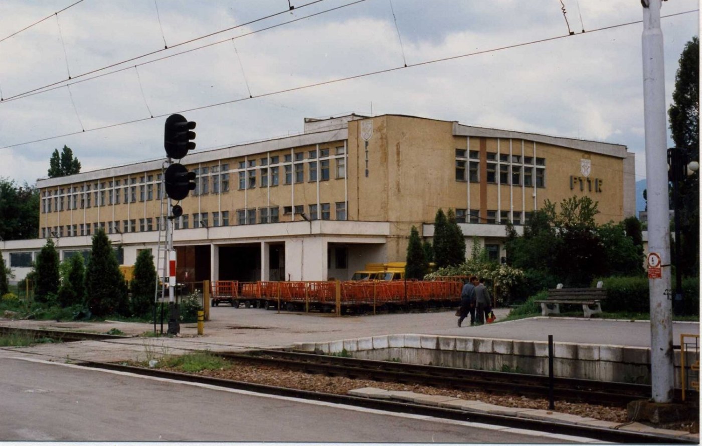 Braşov Gara and PTTR Postal Sorting office, June 1994 Flickr sludgegulpe