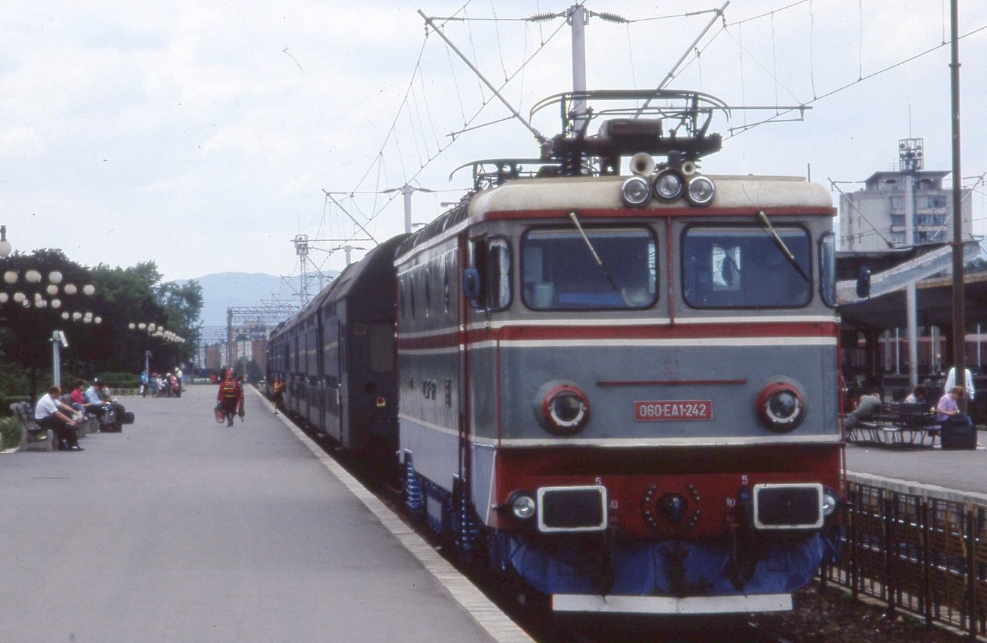 Braşov 1994 Gara 060 EA1 242 ()