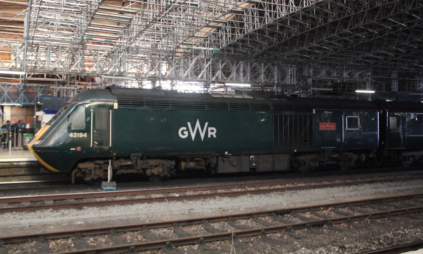 Bristol Temple Meads GWR 43194 rear of Cardiff service