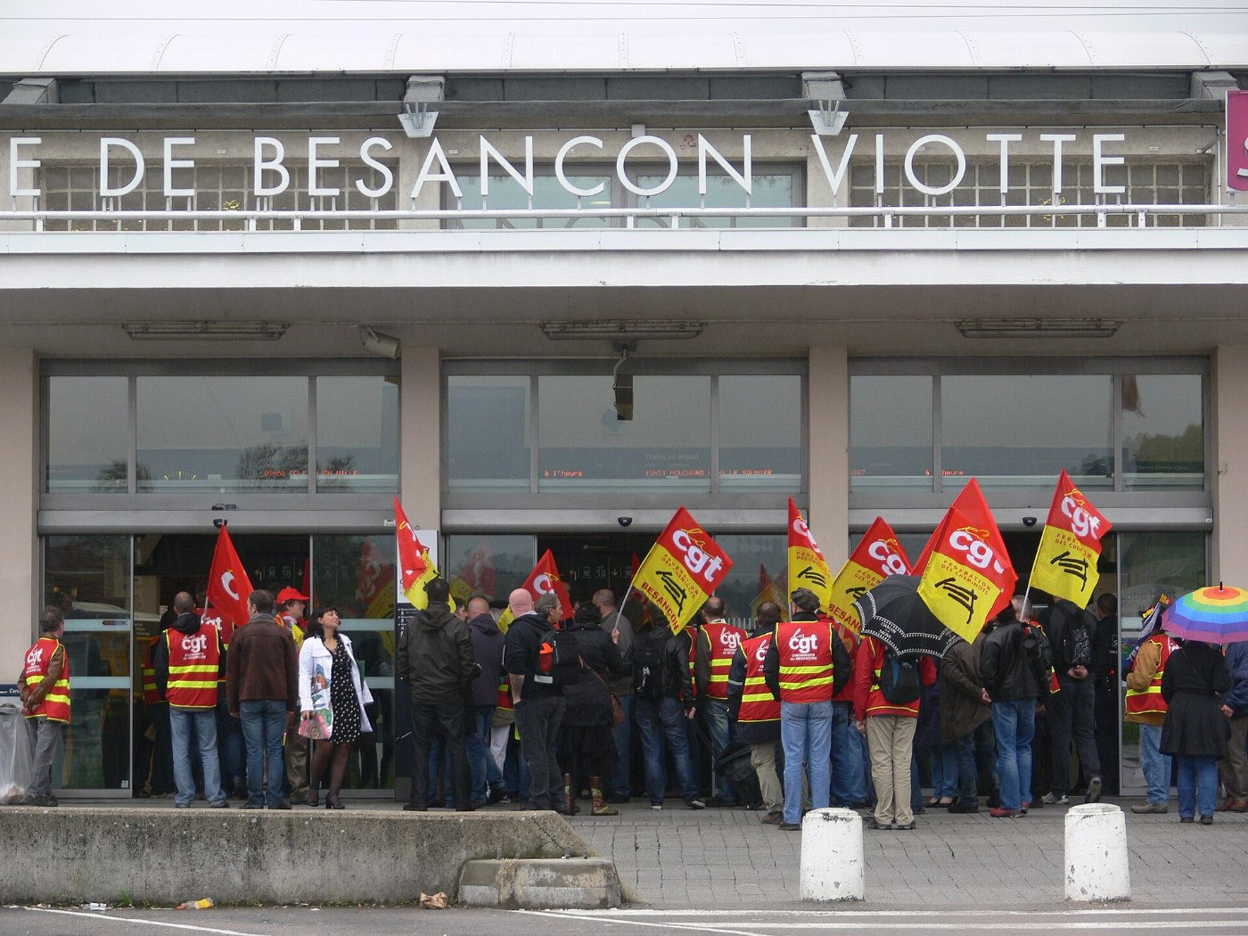 Besançon gare de Besançon Viotte CGT demonstration 01