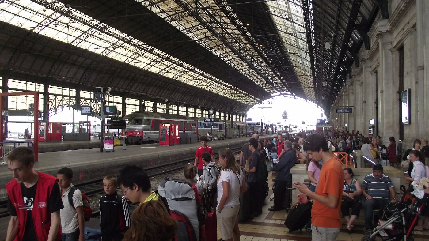 Bordeaux Saint Jean jeunes