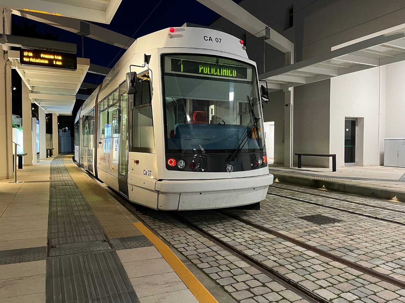 Metro cagliari repubblica tram 2025 (3)