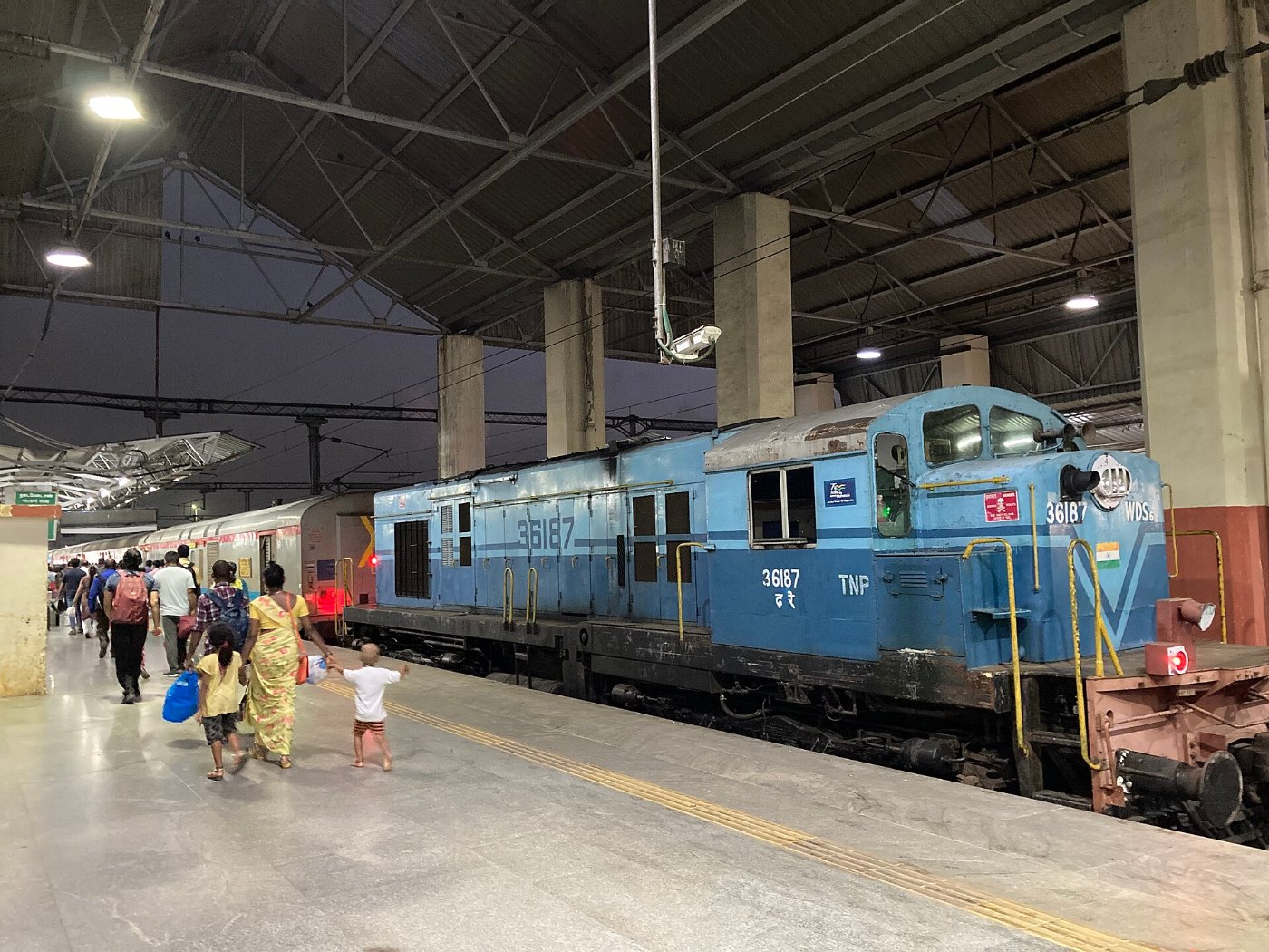 A Tondiarpet based WDS6 locomotive at Chennai Central Station
