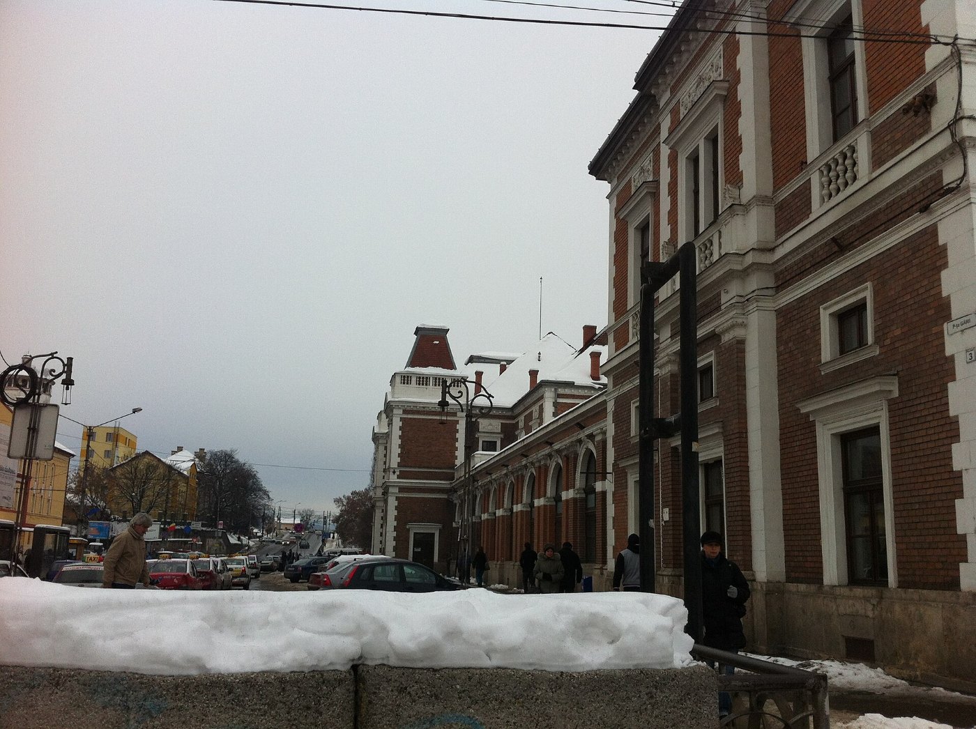 Street side of Cluj train station1