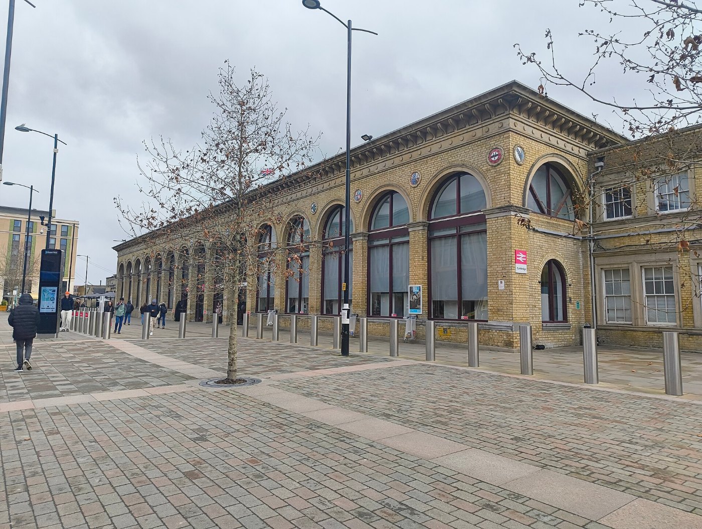 Cambridge Railway Station, from near the bus station