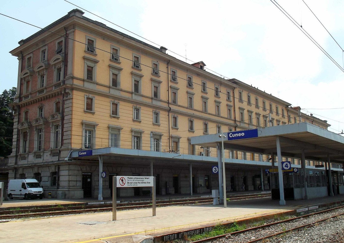 Cuneo stazione lato binari