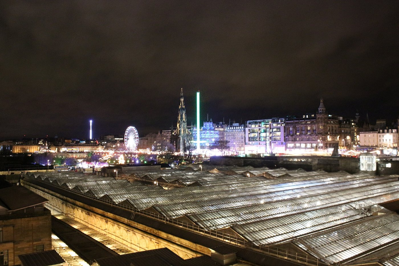 Edinburgh Waverley railway station