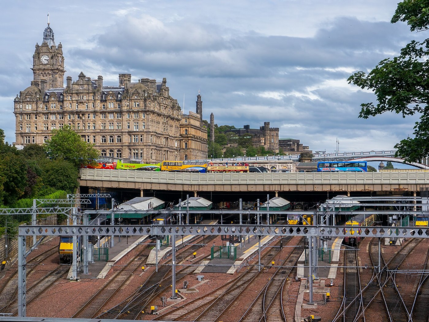Edinburgh Waverley Station RM