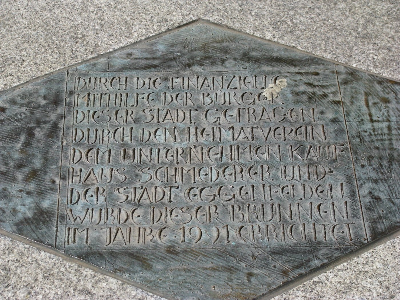 Eggenfelden Marienbrunnen (06)