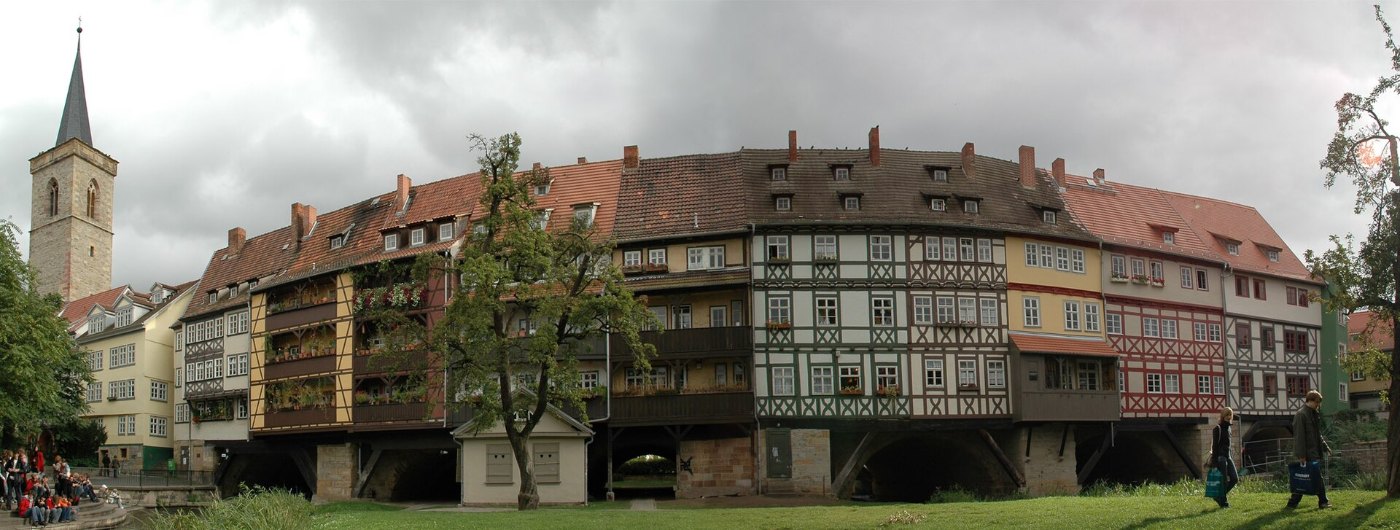 Die Krämerbrücke in der Altstadt von Erfurt