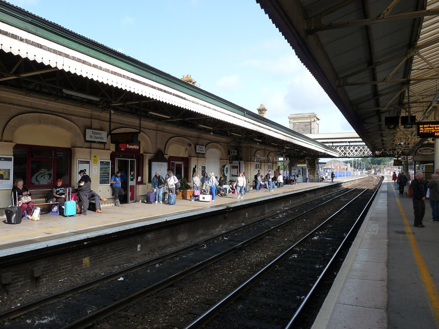 Exeter St Davids railway station 2018 2