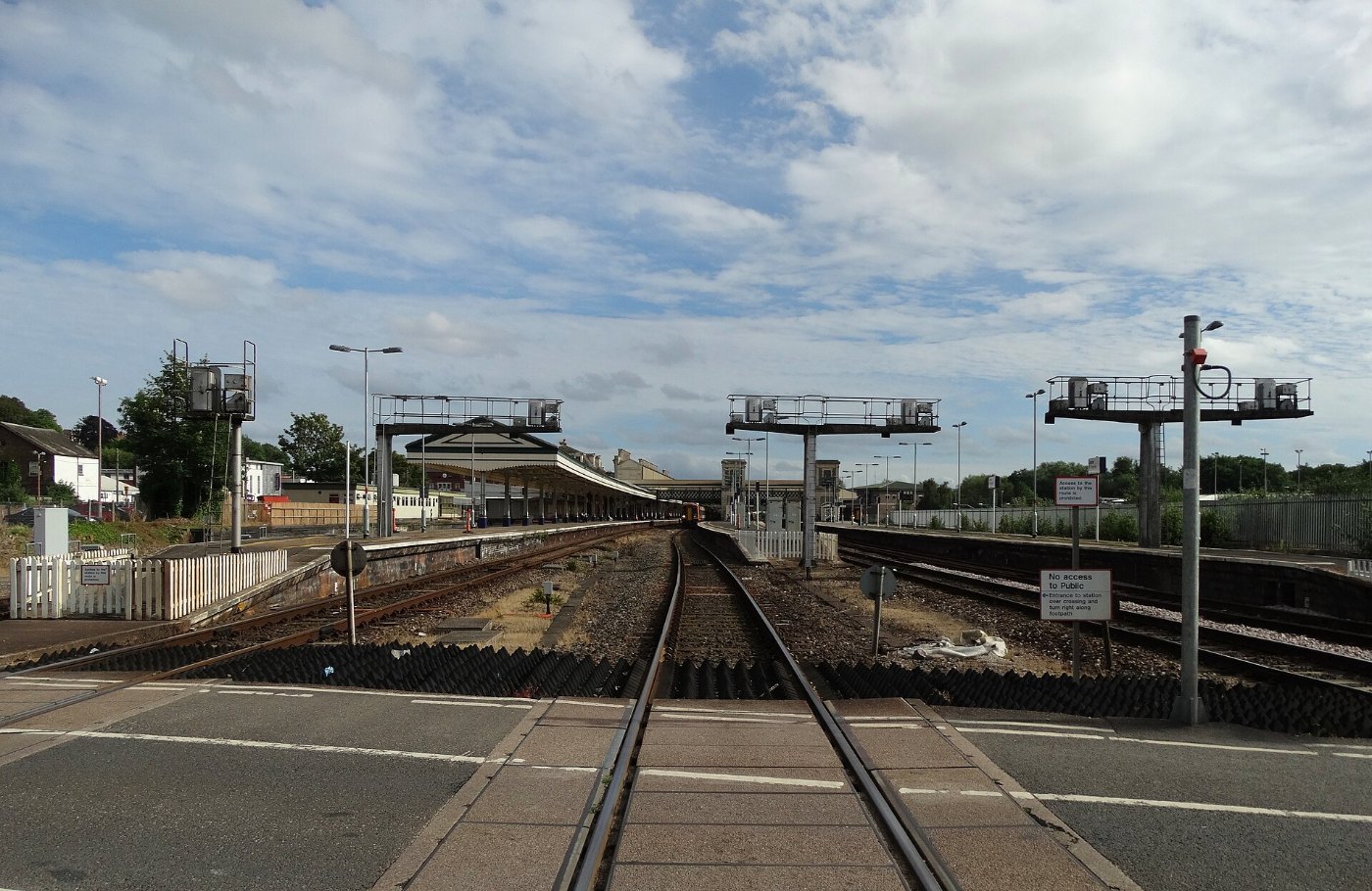 Exeter St David's railway station geograph.org.uk
