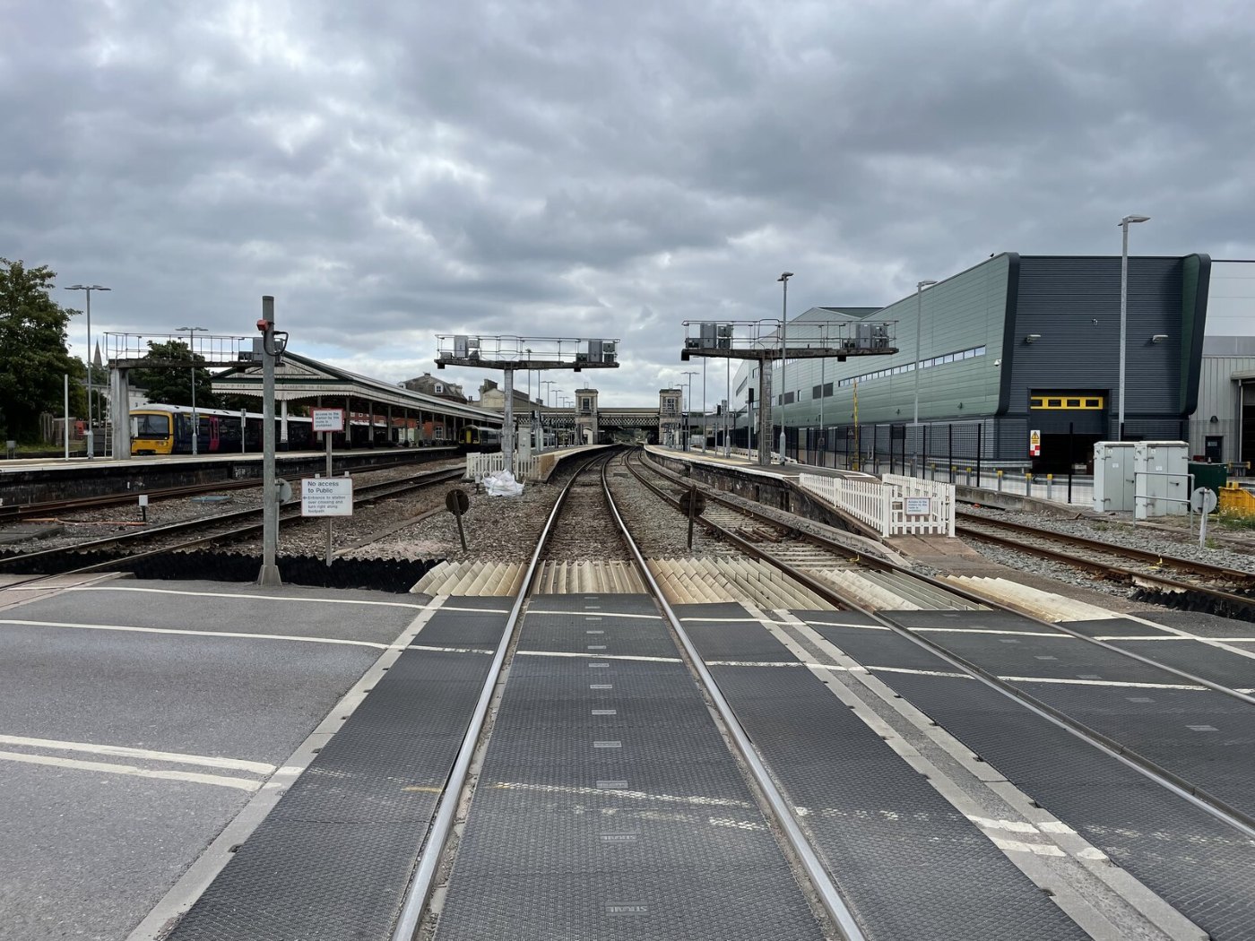 Exeter St. Davids railway station, Devon geograph.org.uk