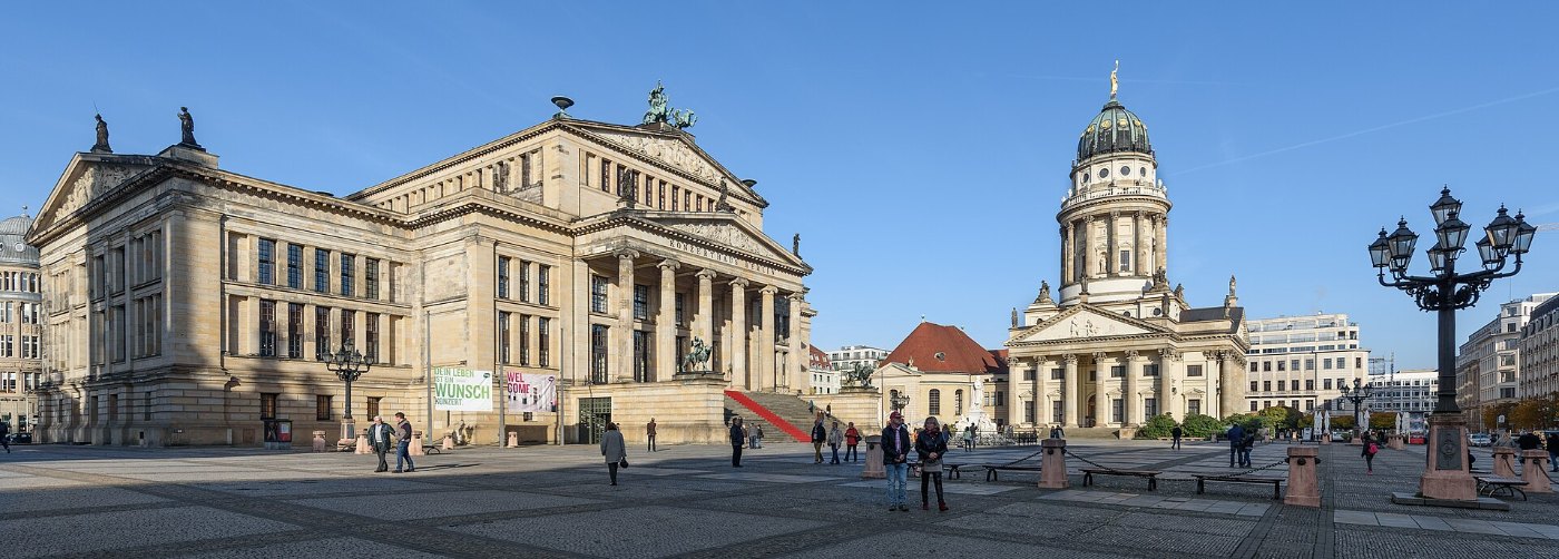 Gendarmenmarkt Konzerthaus Franzoesischer Dom 2015