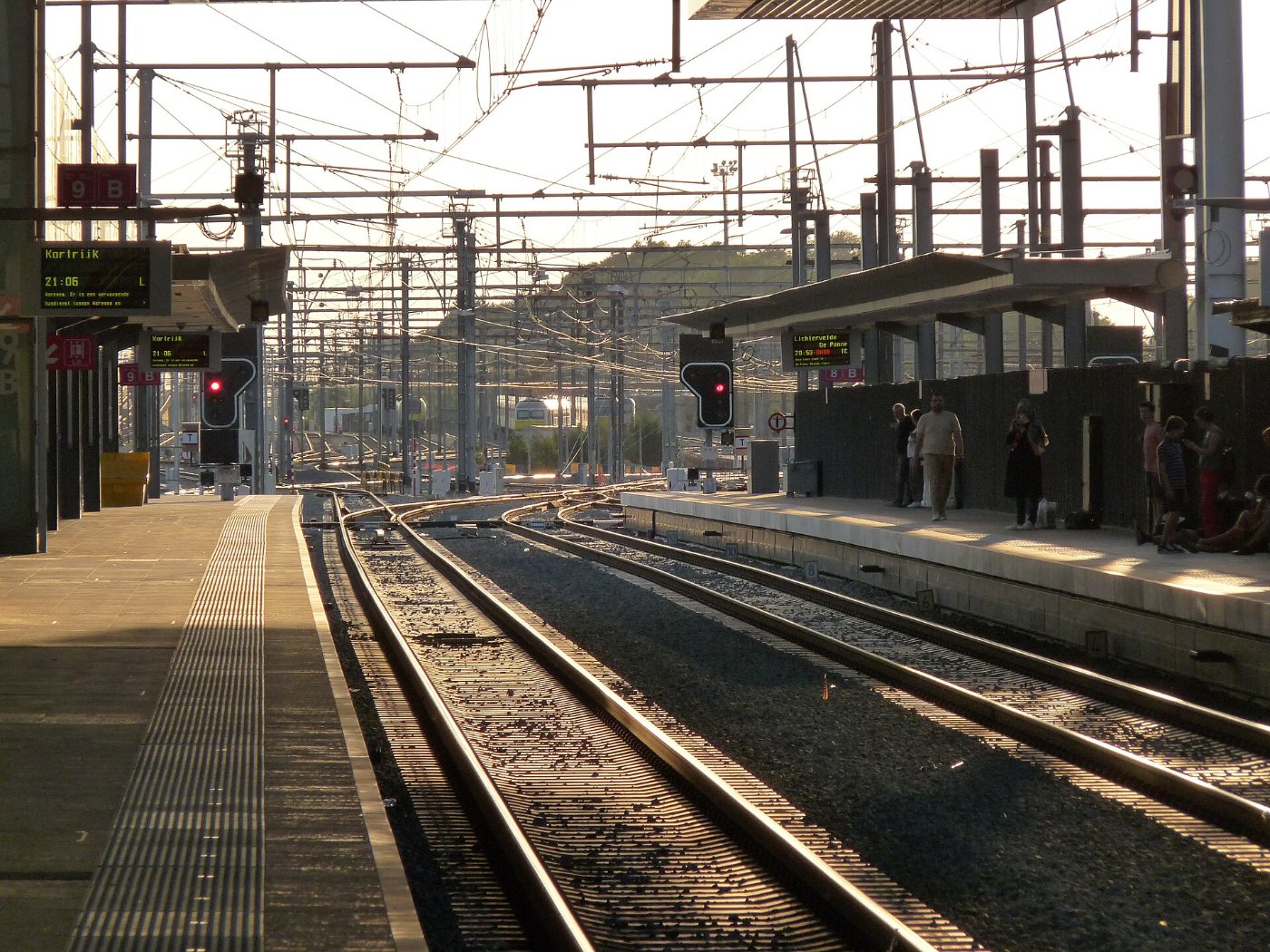 Gent Sint Pieters station in avondlicht 2018 1