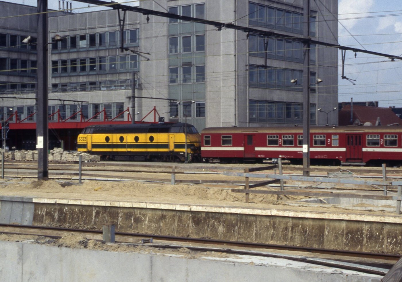 Perronvernieuwing Gent Sint Pieters in 1993 2