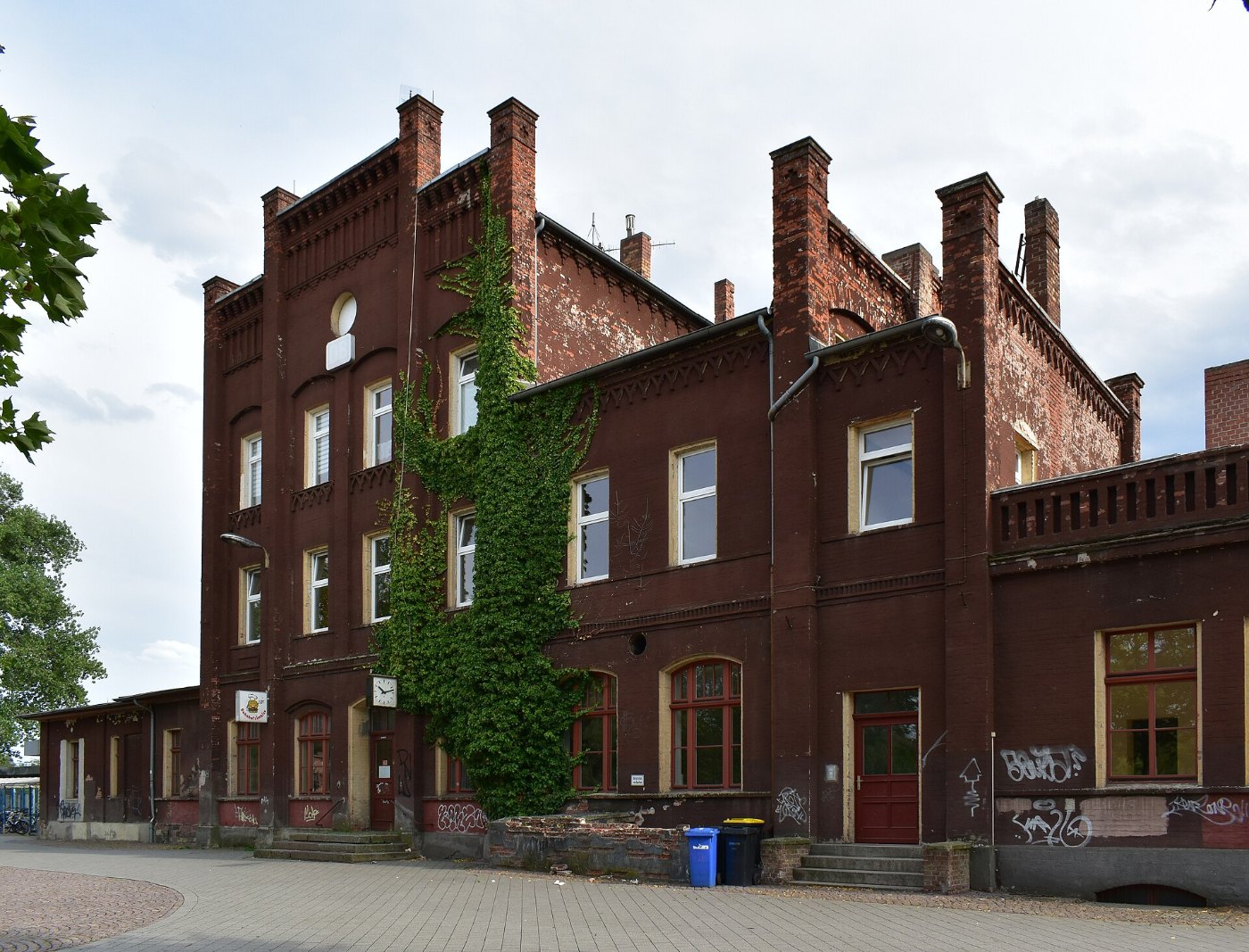 Bahnhof Genthin 02