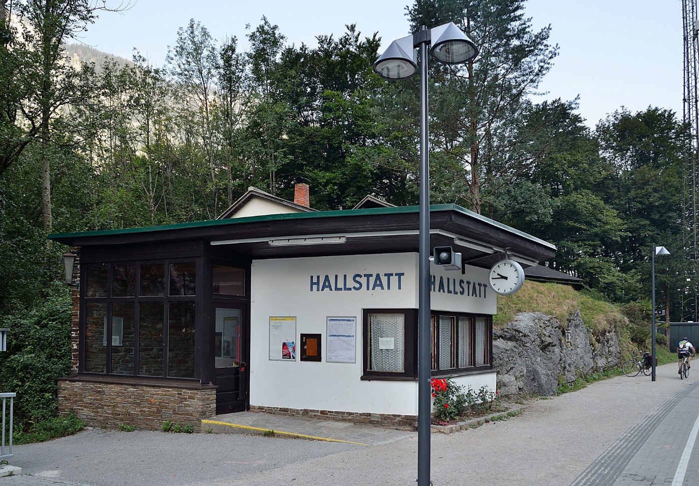 Hallstatt train station 02