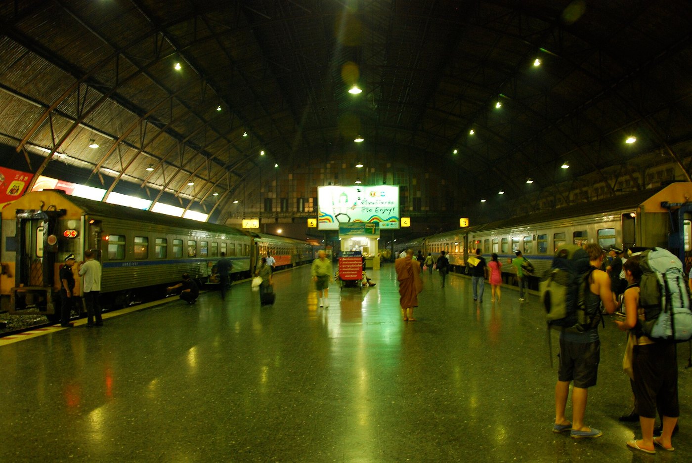 Hua Lamphong Railstation by Cam Vilay