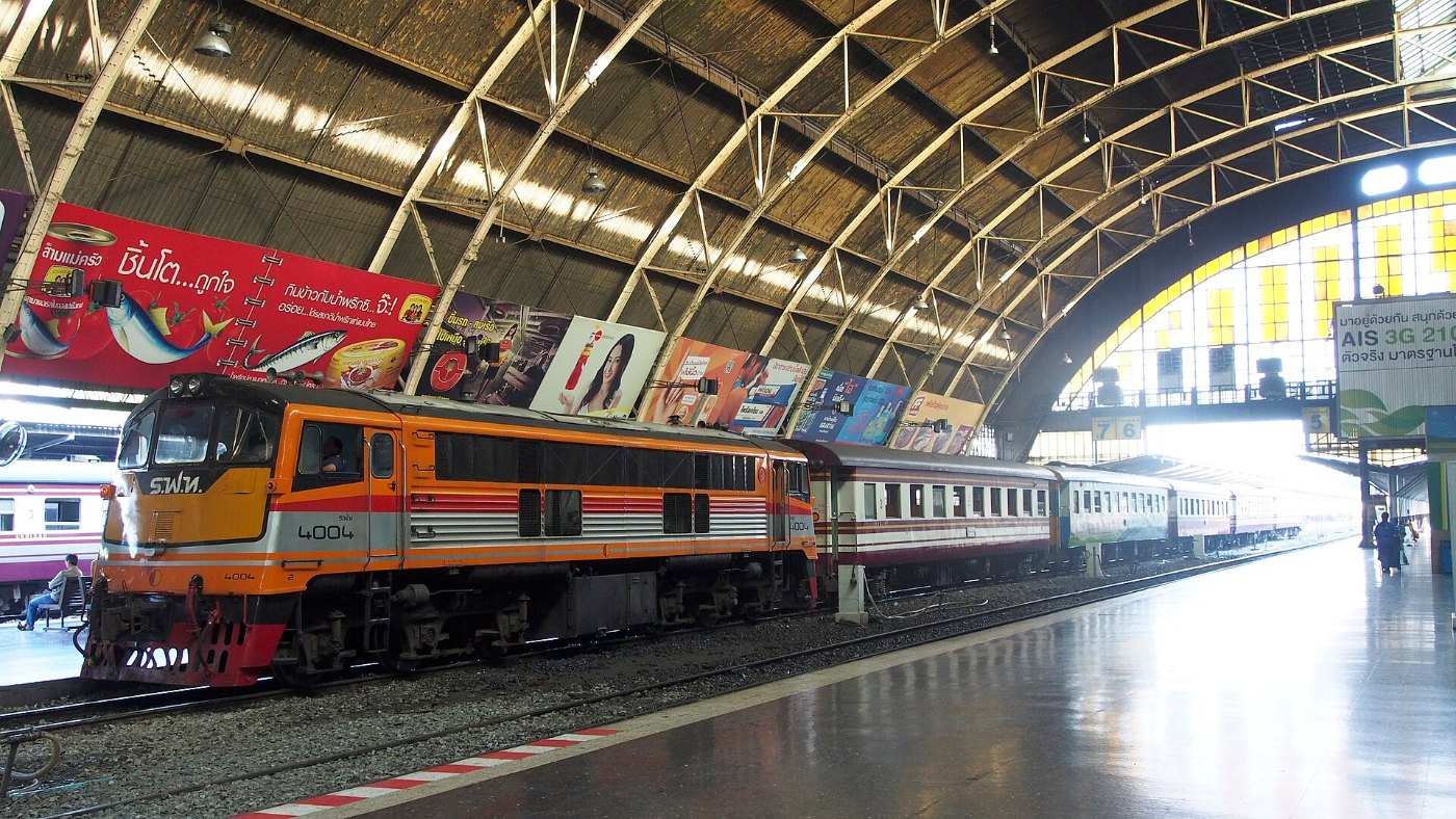 Hua Lamphong Railway Station, Bangkok ()