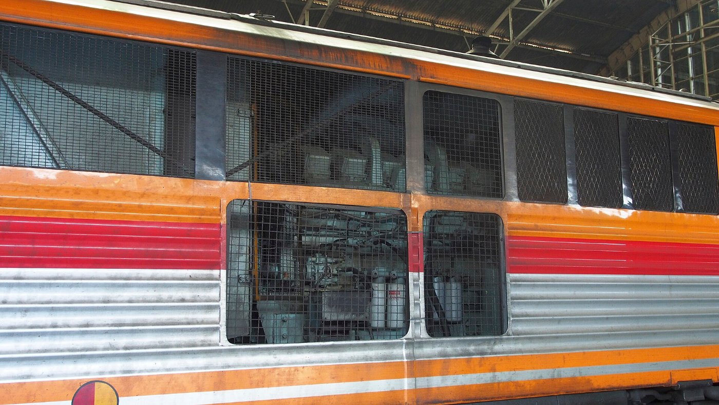 Hua Lamphong Railway Station, Bangkok ()