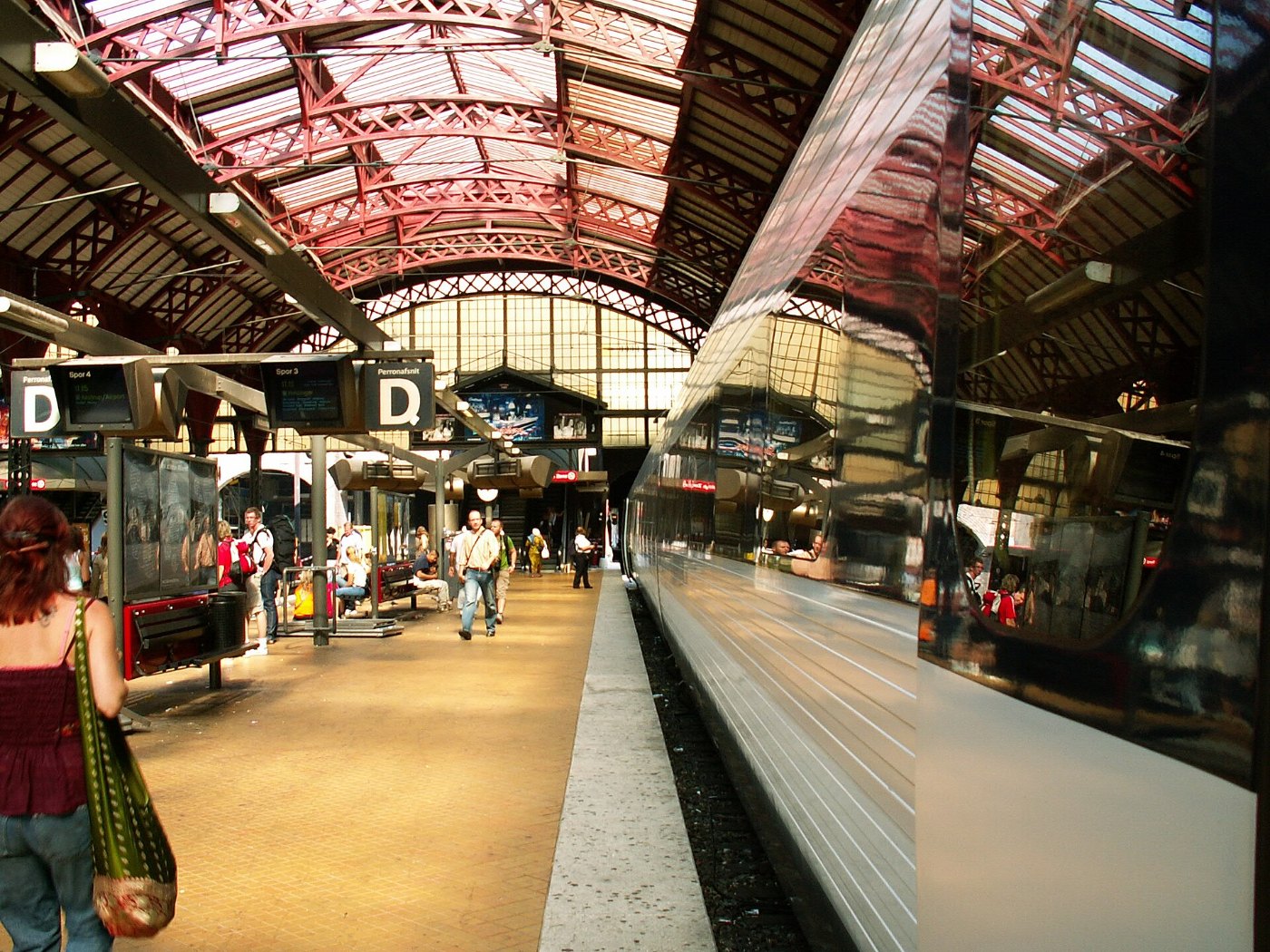 Københavns Hovedbanegård Copenhagen Central Station
