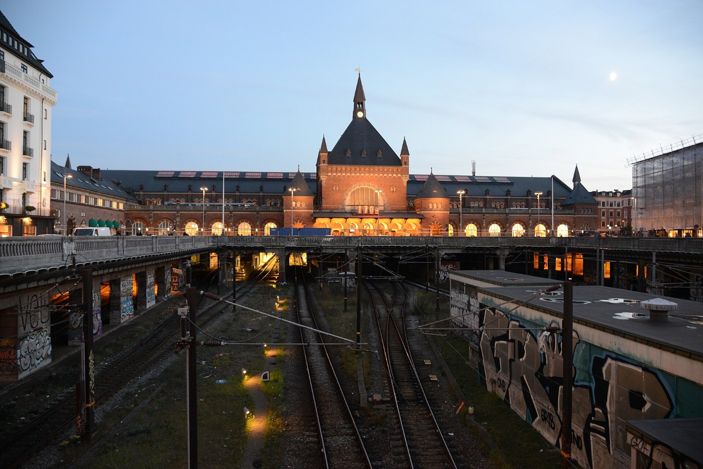 Københavns Hovedbanegård Copenhagen Central Station ()