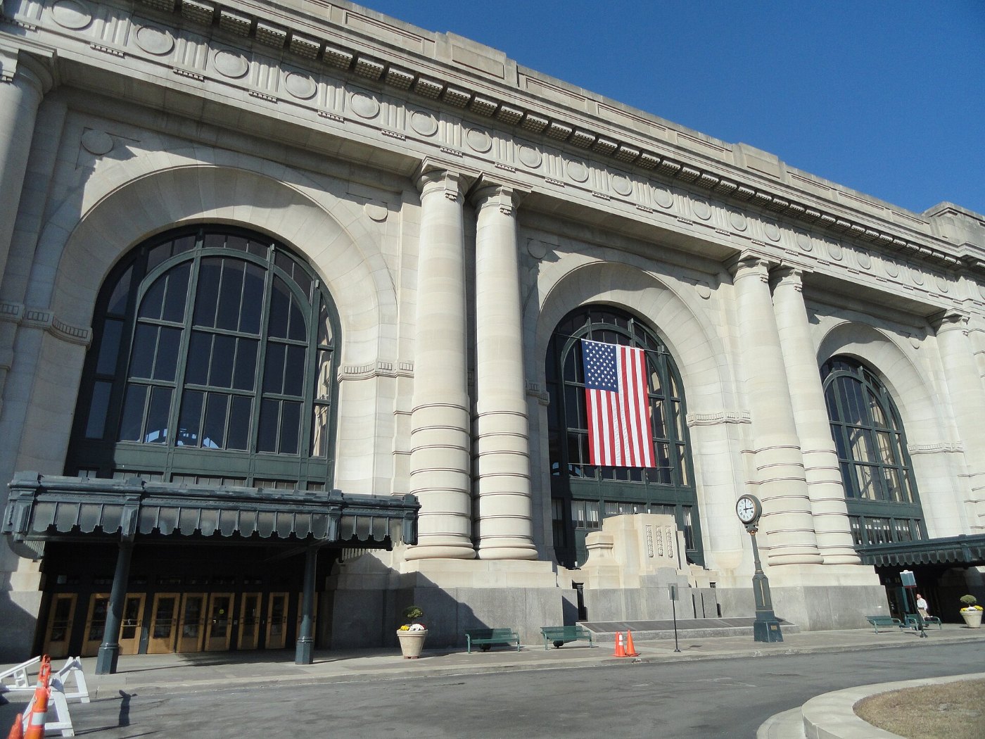 Exterior, Union Station (Kansas City) DSC07825