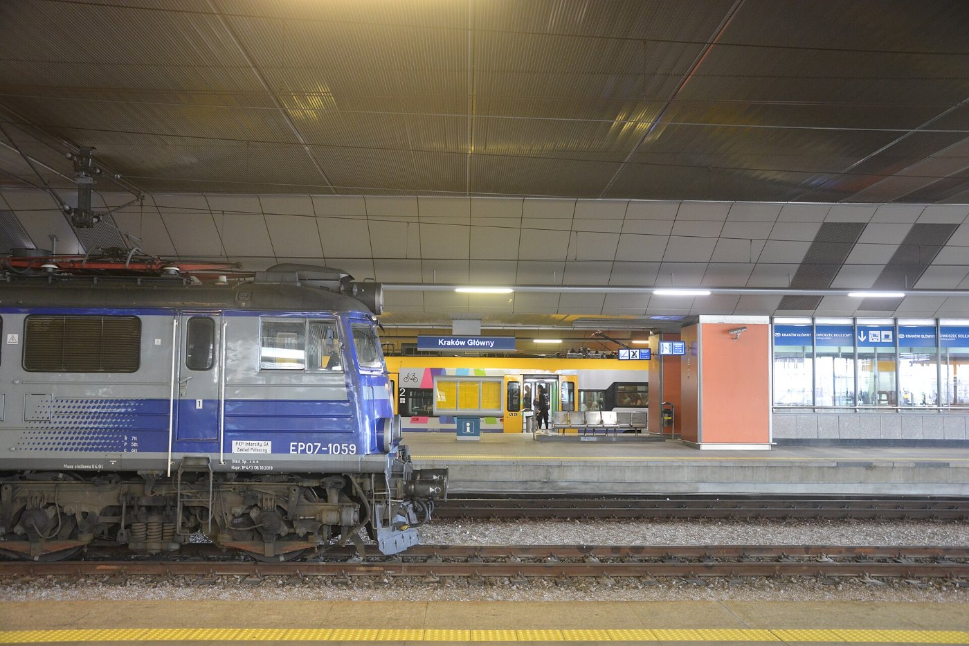 Kraków Główny 01