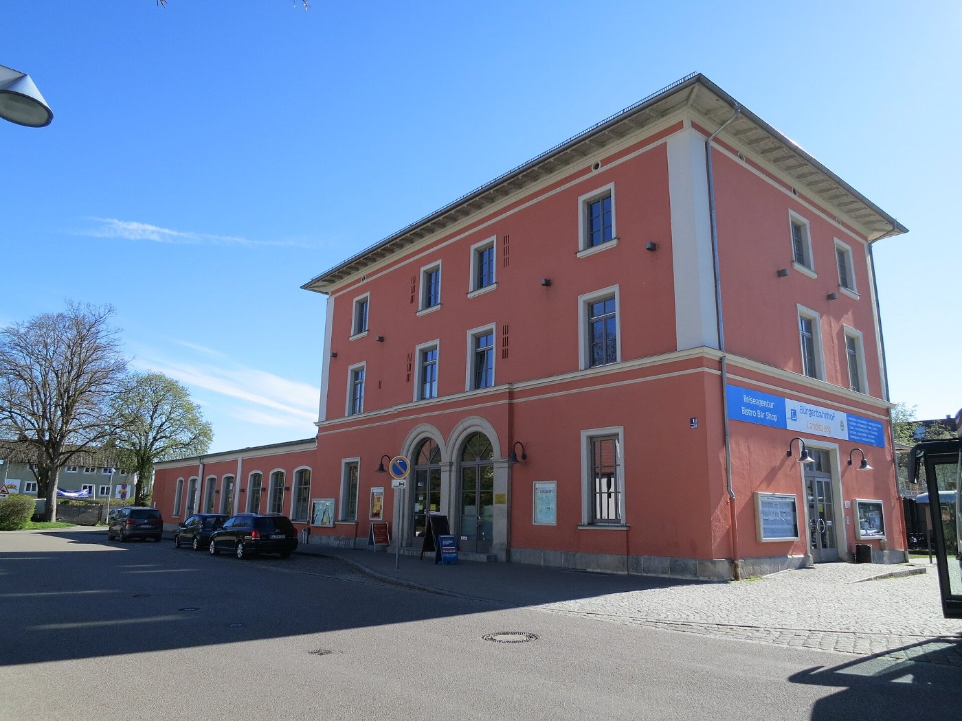Bahnhof Landsberg Empfangsgebäude Straßenseite