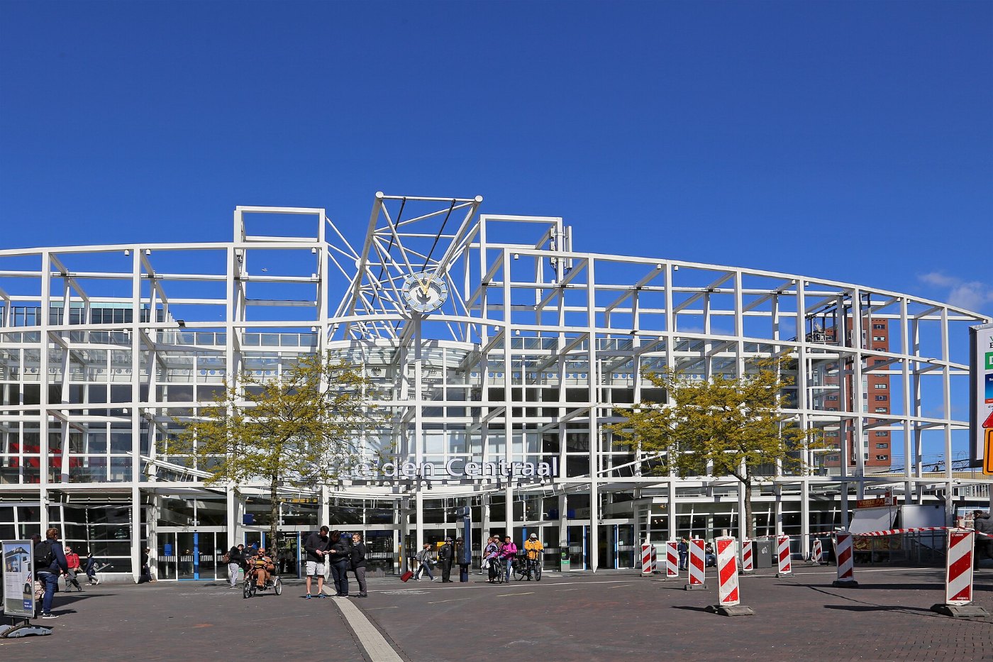 00 0859 Leiden Central station