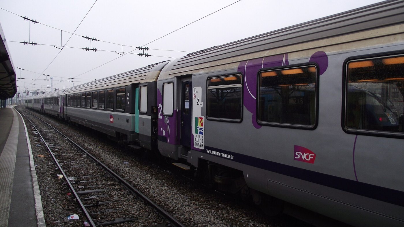 Gare du Havre, train Intercités