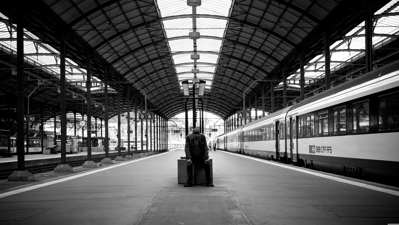 Perronhalle Bahnhof Luzern, Gleis 9 und 8, in 2013, ()