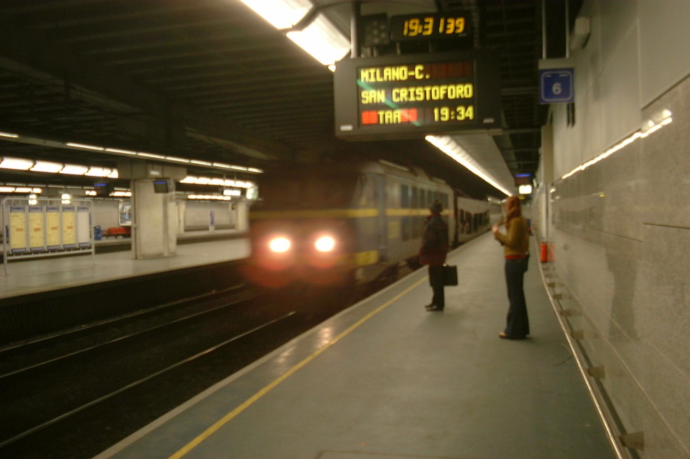 Night train to Milan ()