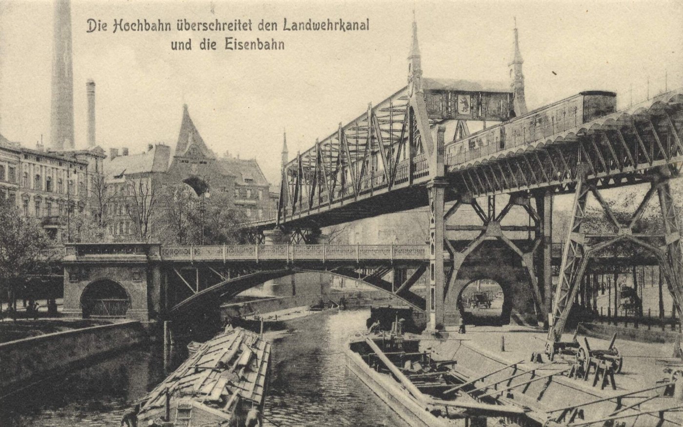 Berlin, Kreuzberg, Berlin Die Hochbahn überschreitet den Landwehrkanal u