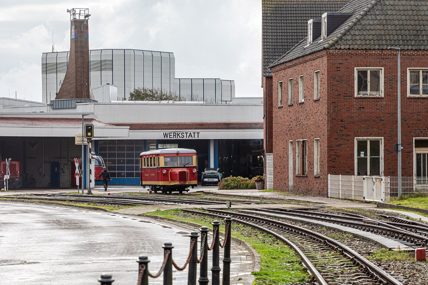 Borkum, Betriebshof der Borkumer Kleinbahn, Triebwagen 2020 2940