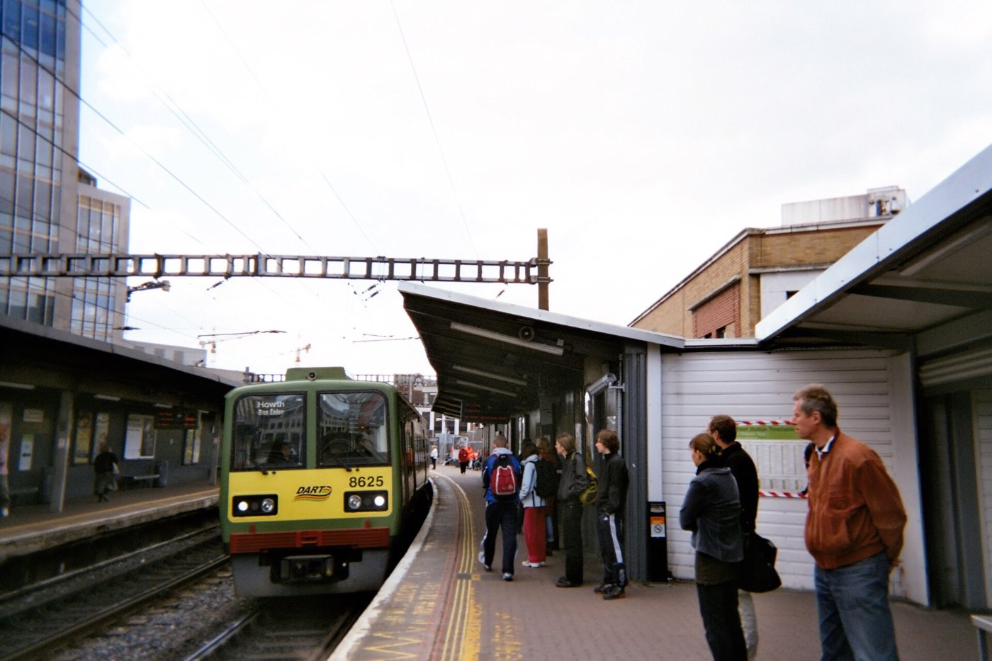 DART train at Tara Street station