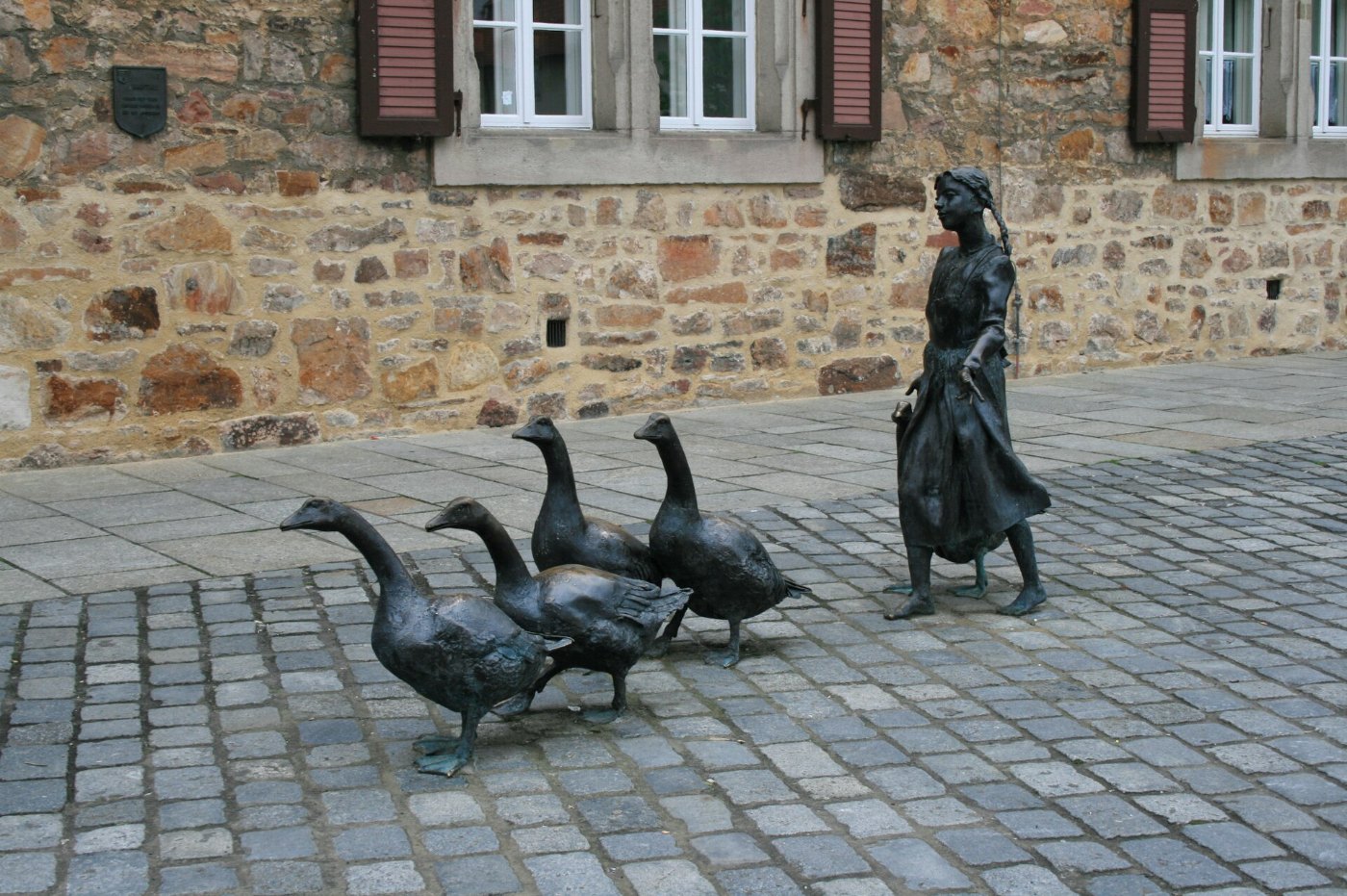 Melsungen Gänsemagdskulptur 1 Bubo