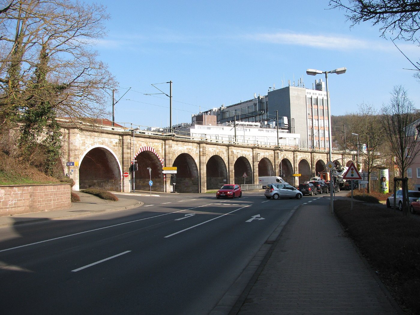 Der Melsunger Viadukt der Bahnstrecke bei Melsungen