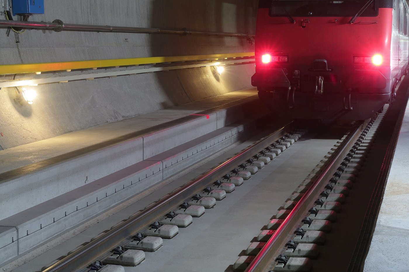 Baustelle und Zugang des Gotthard-Basistunnels bei Sedrun