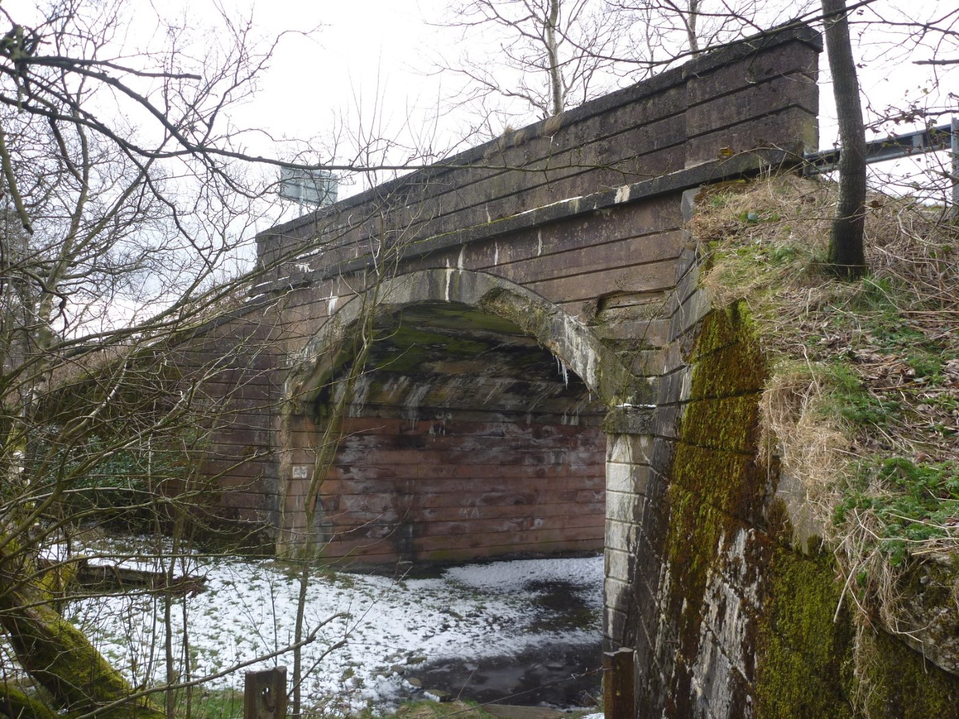 Selten bedienter Landbahnhof