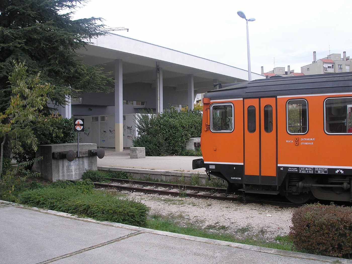 Zadar railway station (01)