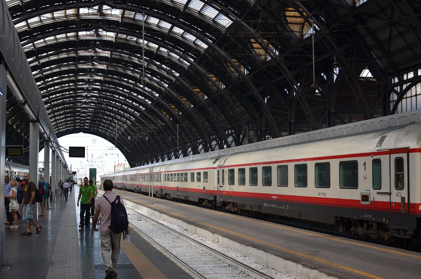 Milano Centrale railway station 2015