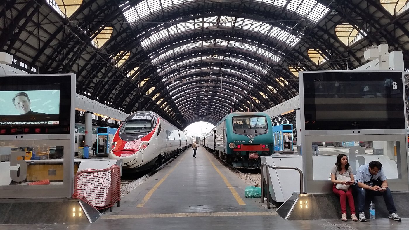 Milano Centrale railway station by Tanweer