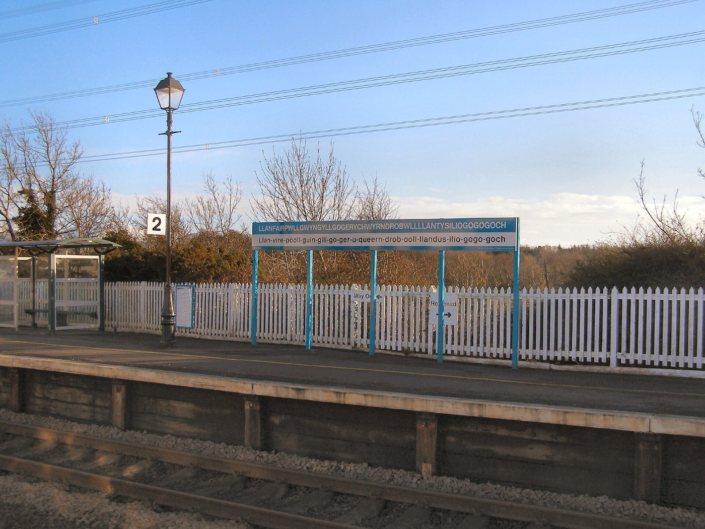 Llanfairpwllgwyngyll station, Platform 2 geograph.org.uk