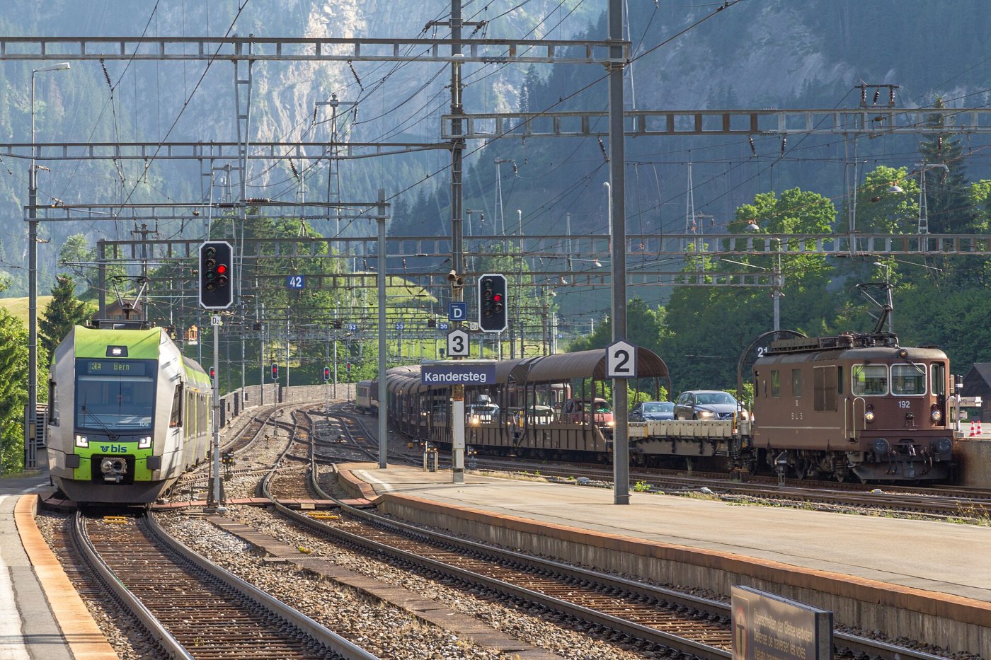 Bahnhof Kandersteg mit 