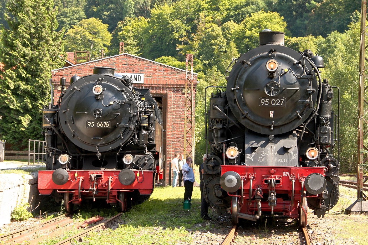 Rübeland Güterbahnhof mit 95 6676 und 95 027 19.08.12 w1
