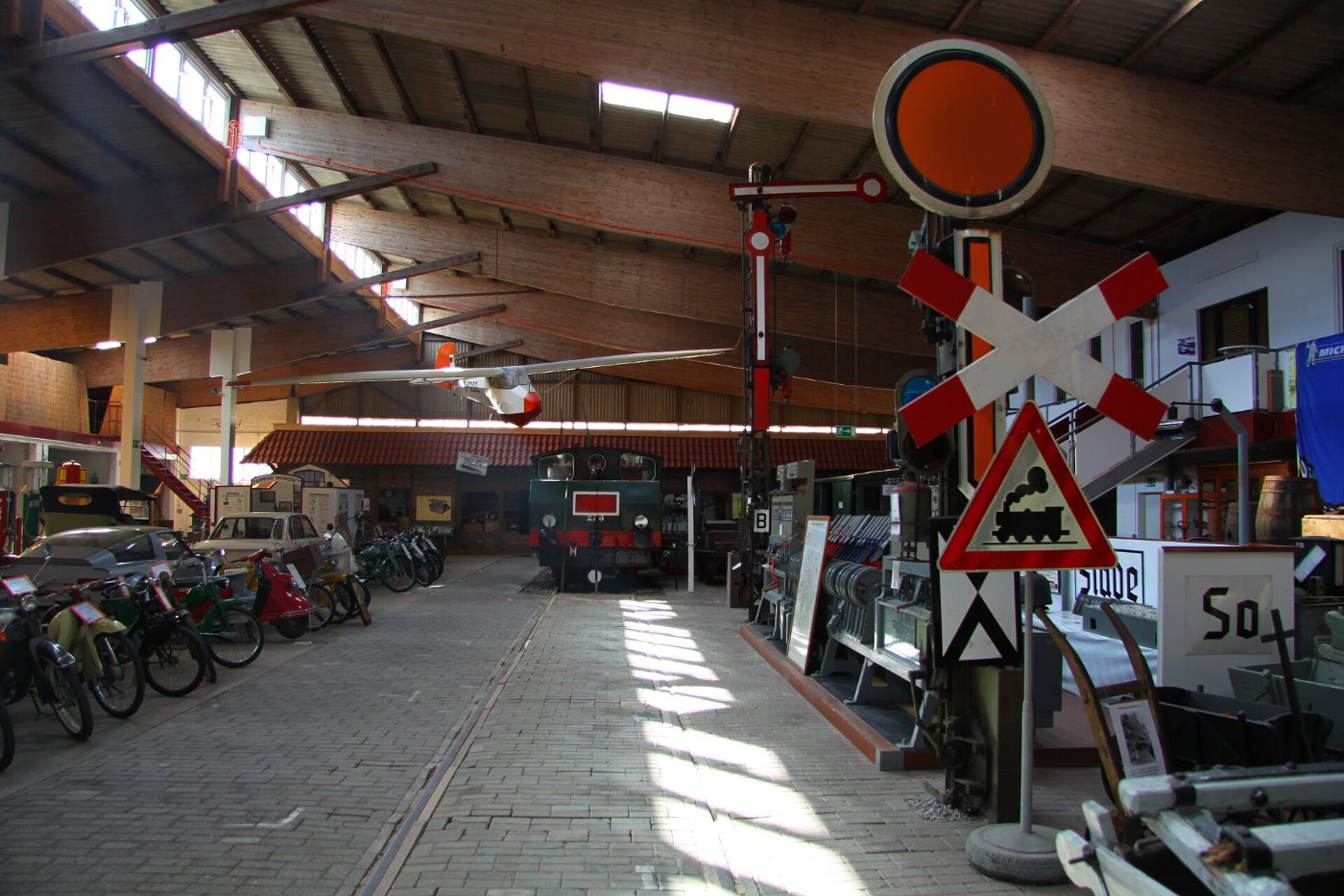 TuVM Stade, railway signals 1