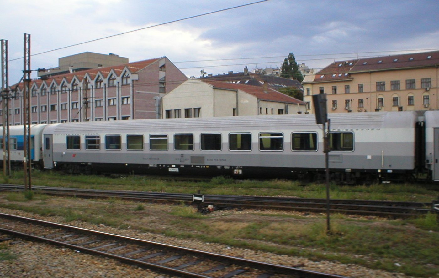 Belgrade railway station cars (2)