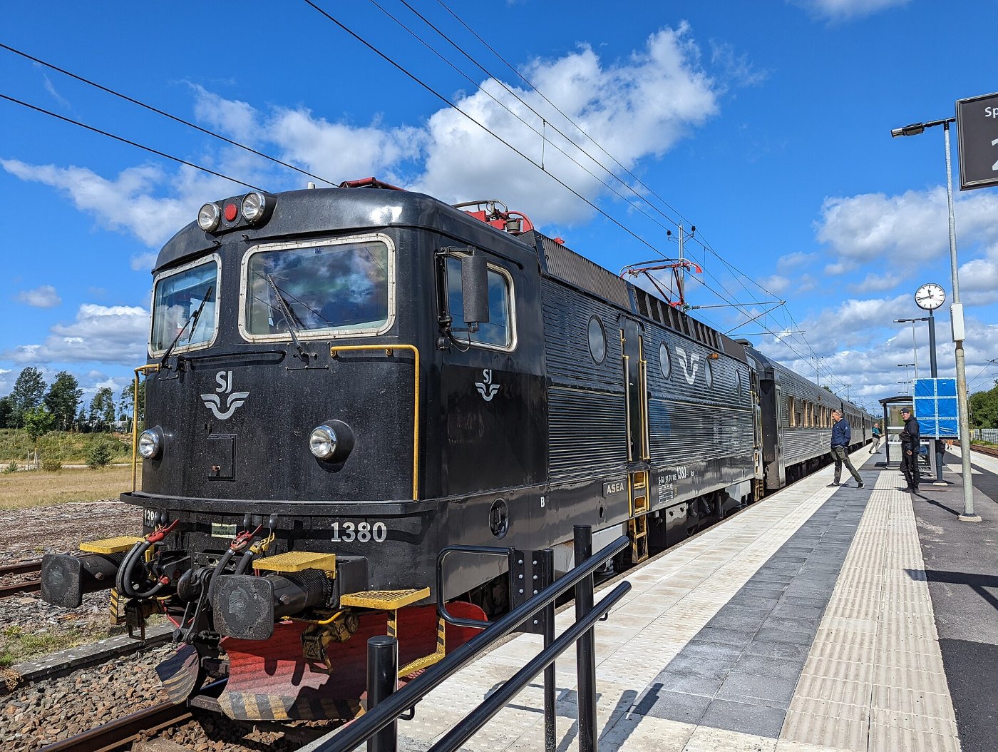 SJ train i Lessebo, Loktyp Rc6,